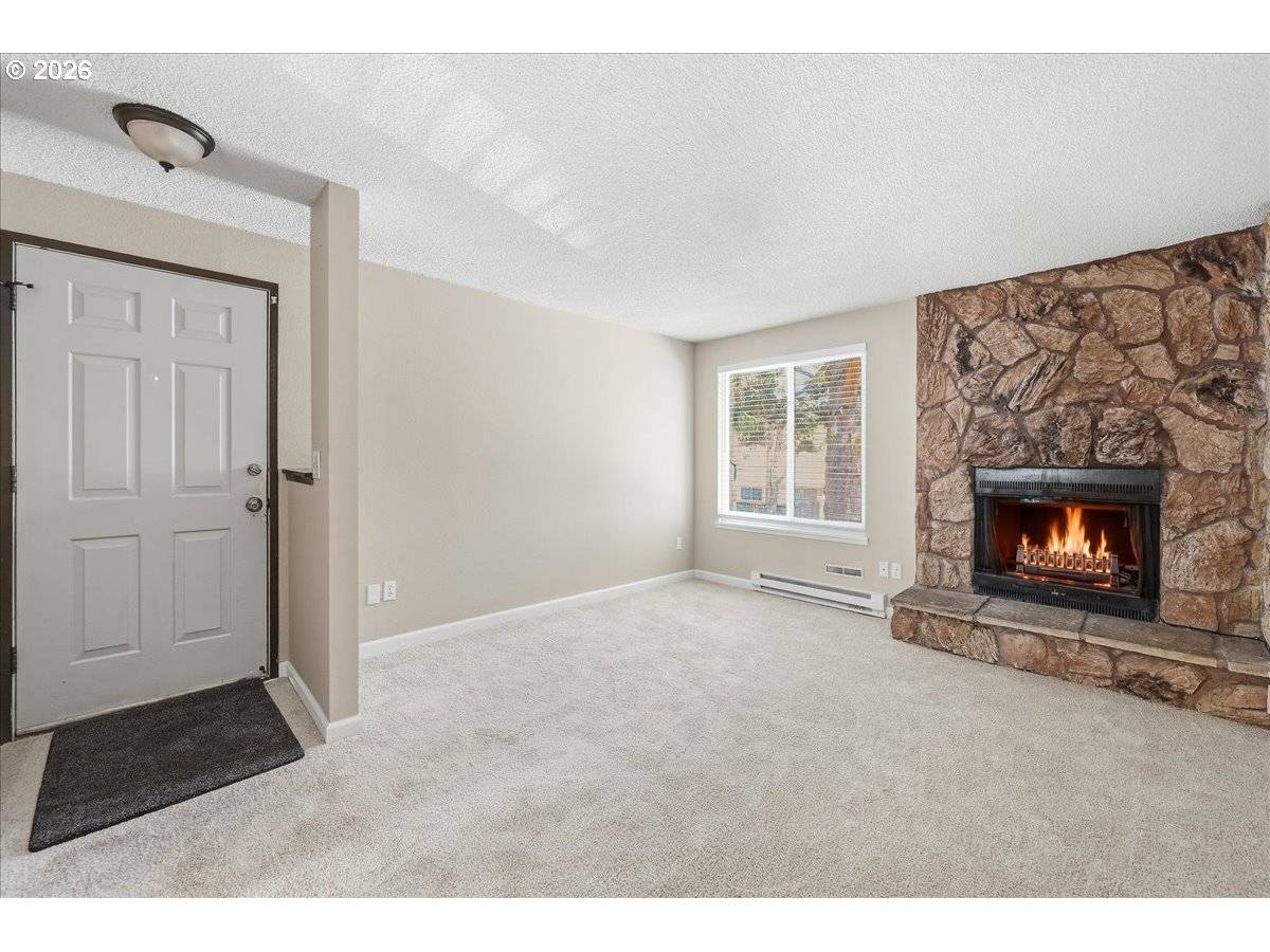 2330 SE BROOKWOOD AVE #221, Hillsboro, OR 97123