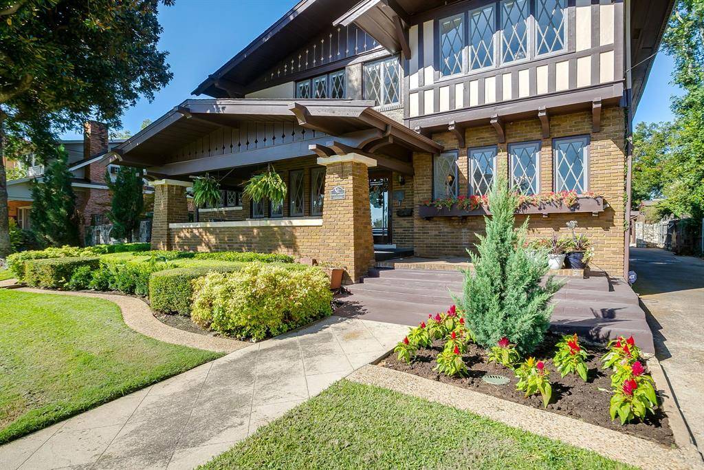 306 Prairie Avenue, Cleburne, TX 76033