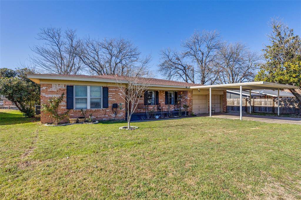 1304 S Hatcher Street, Decatur, TX 76234
