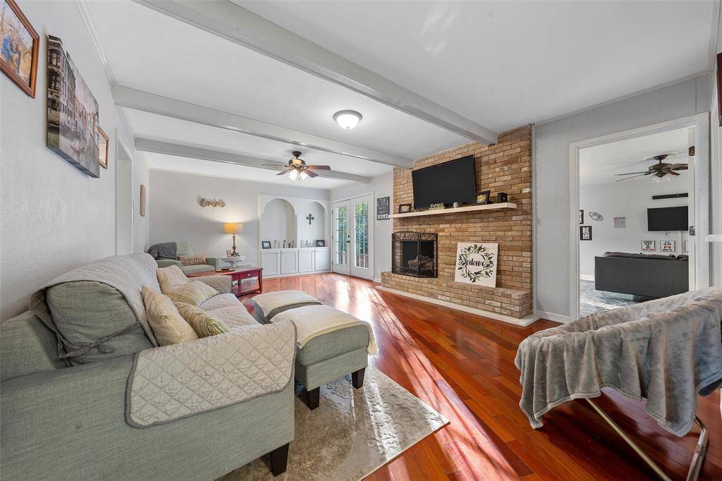 9730 Timberview Drive, Woodway, TX 76712