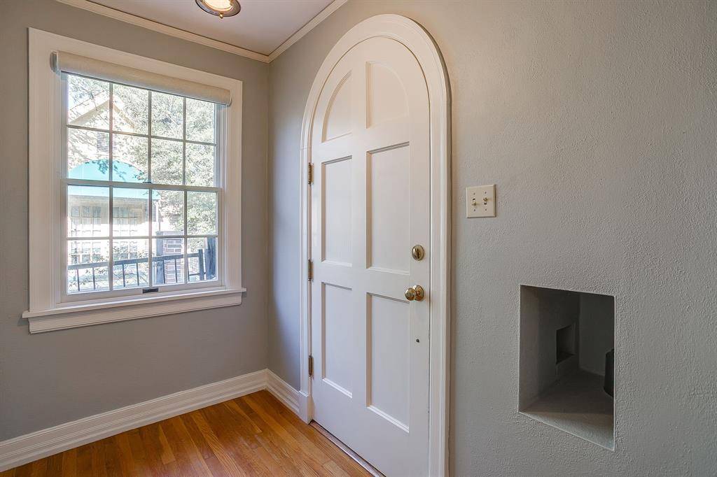 2027 Glenco Terrace, Fort Worth, TX 76110