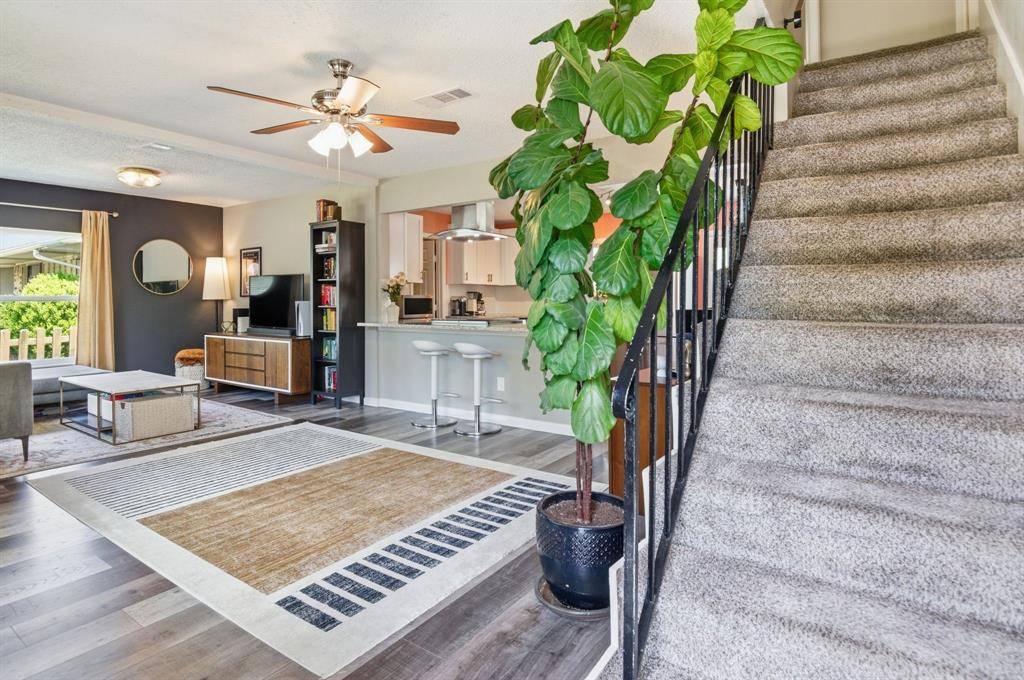 722 Cindy Drive, Cedar Hill, TX 75104