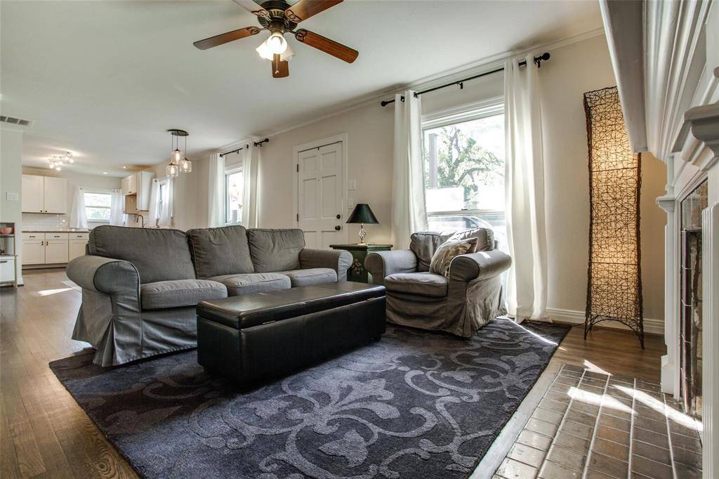 9412 Peninsula Drive, Dallas, TX 75218