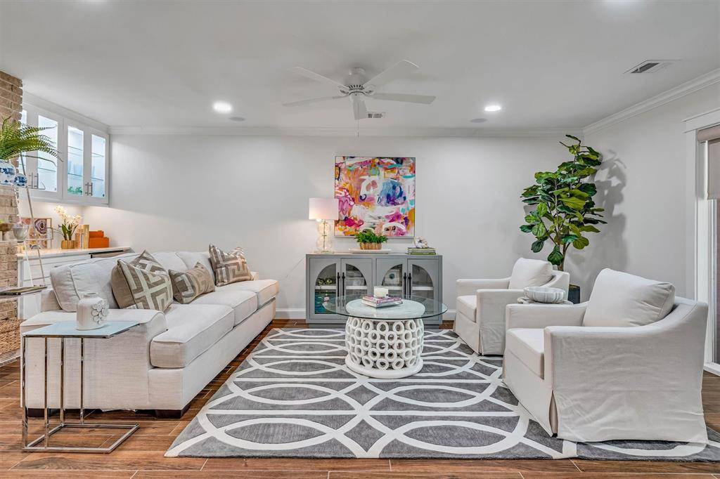 3617 Northwest Parkway, University Park, TX 75225