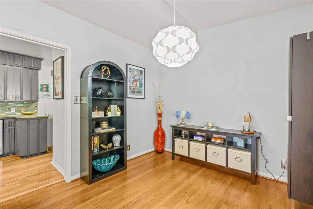 3401 W Fuller Avenue, Fort Worth, TX 76133