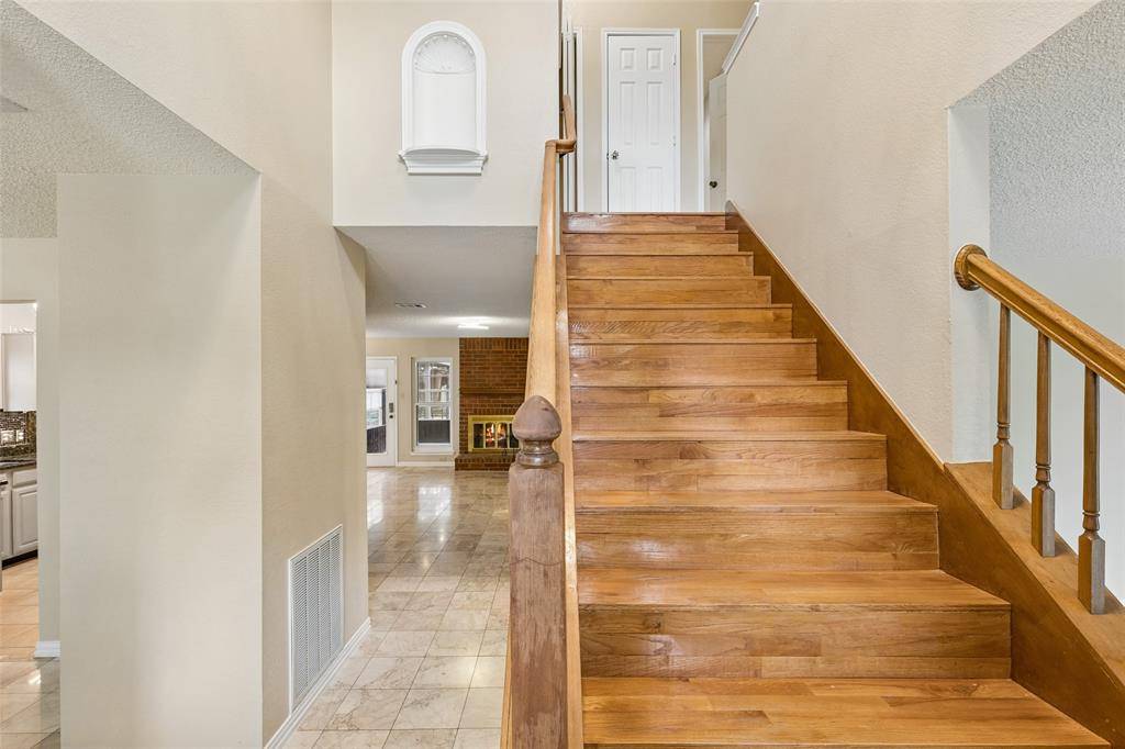 1109 Holly Drive, Carrollton, TX 75010