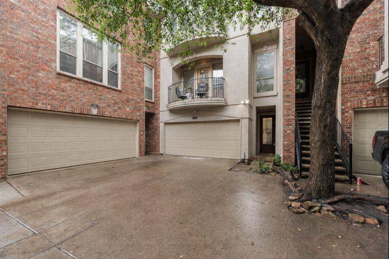 2403 Wild Cherry Way, Dallas, TX 75206