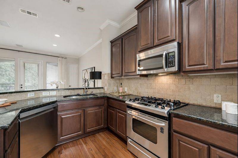 2403 Wild Cherry Way, Dallas, TX 75206