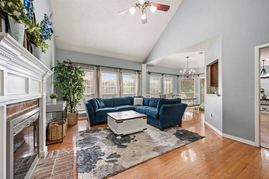 7900 Mustang Court, Fort Worth, TX 76137