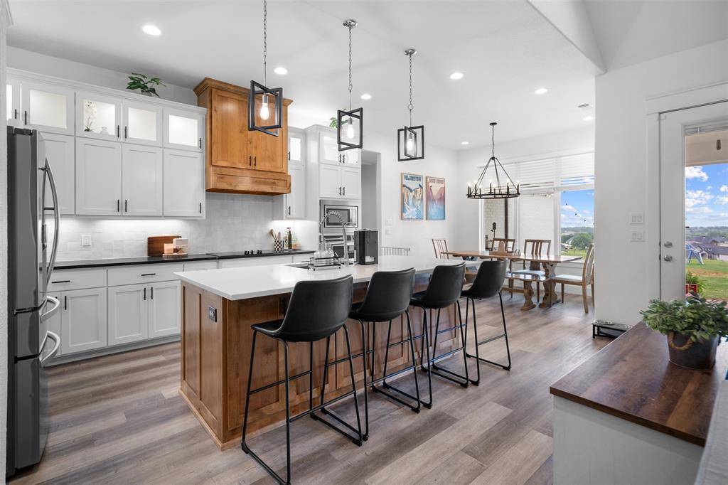 1040 Agnes N, Springtown, TX 76082