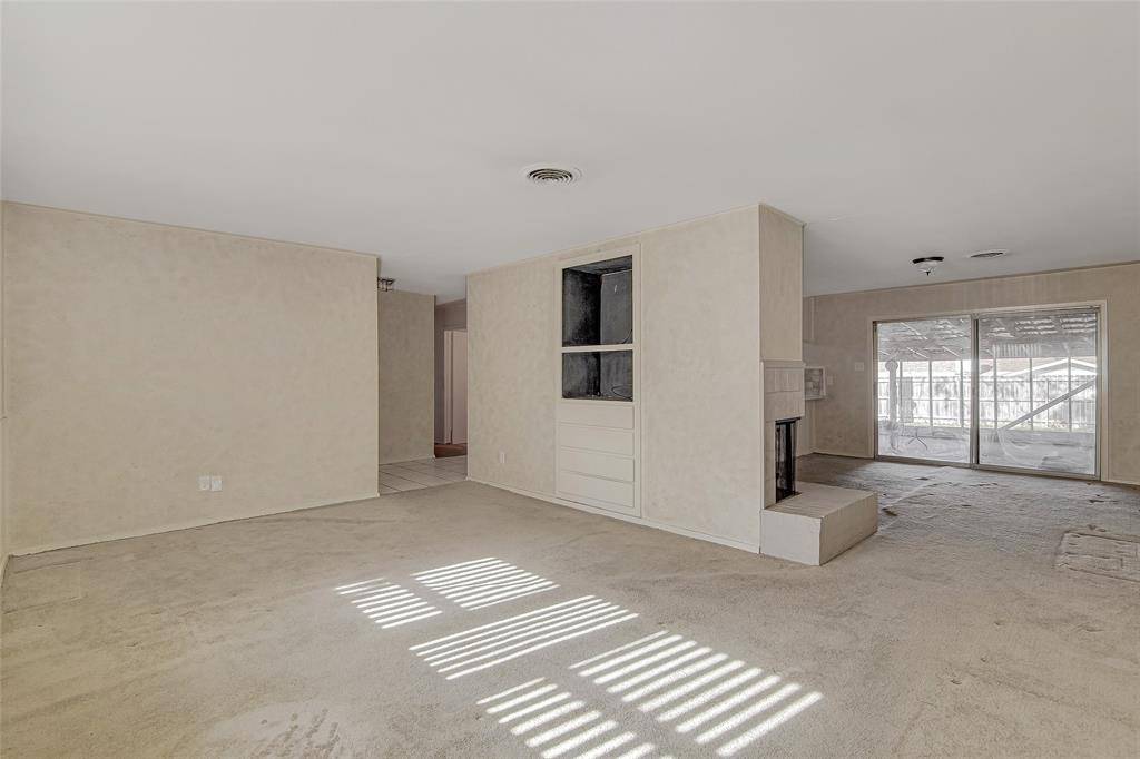 2709 Norwood Lane, Arlington, TX 76013