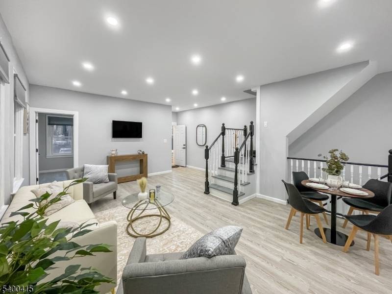 45 Rutgers St, Irvington Twp., NJ 07111