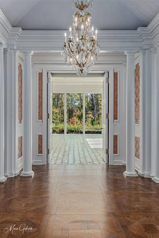 10405 Ellerbe Road, Shreveport, LA 71106