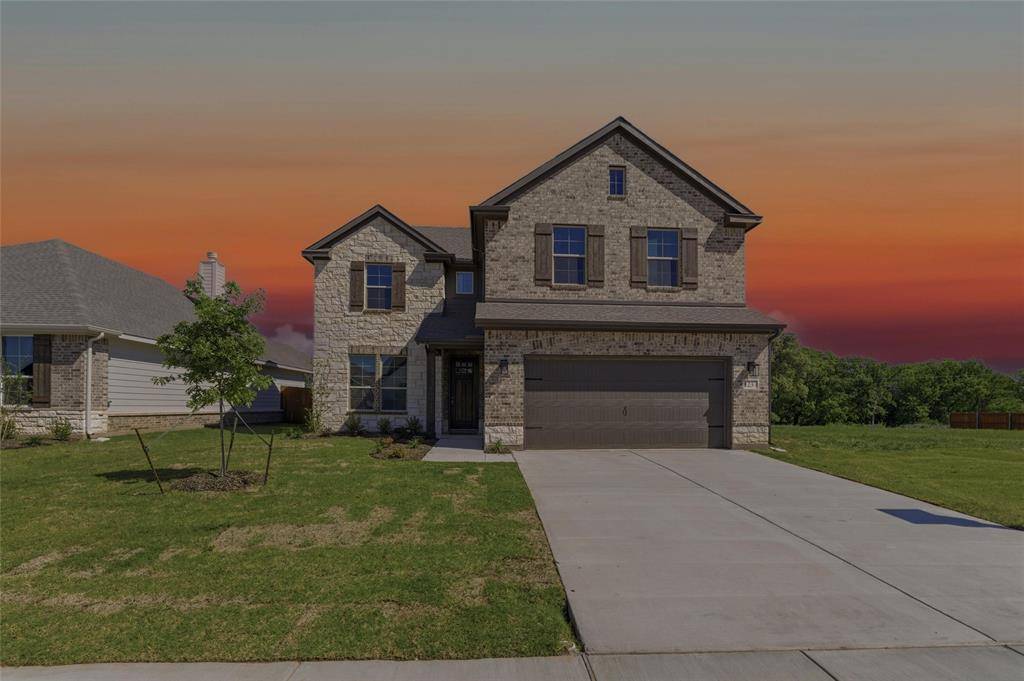 1237 Sabine River Lane, Springtown, TX 76082