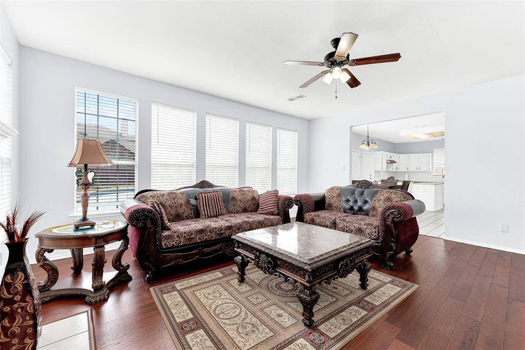 8506 Manchester Drive, Rowlett, TX 75089