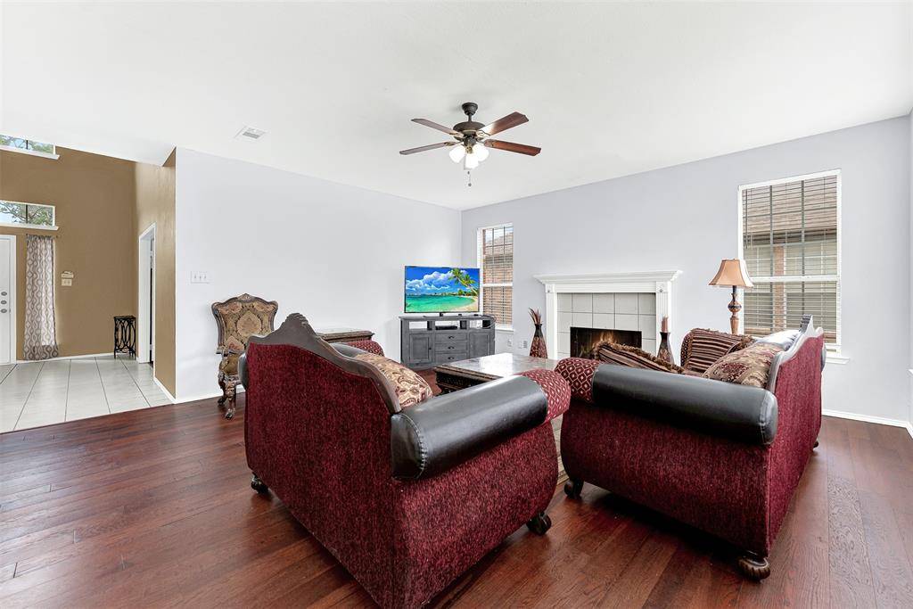 8506 Manchester Drive, Rowlett, TX 75089