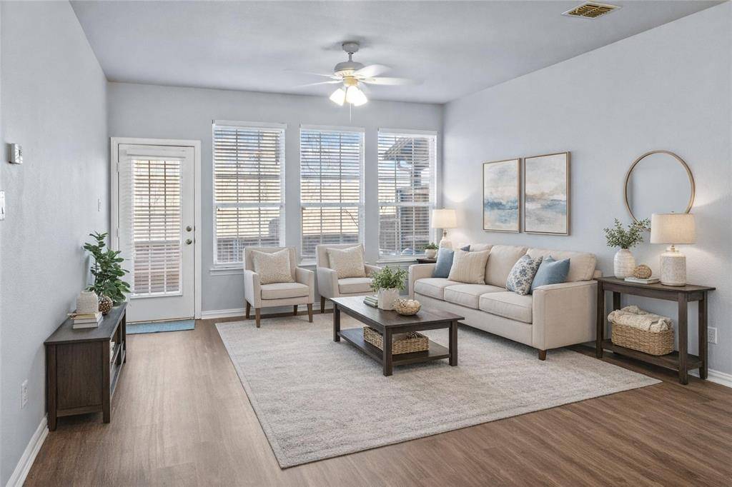 1825 Brookview Drive, Carrollton, TX 75007