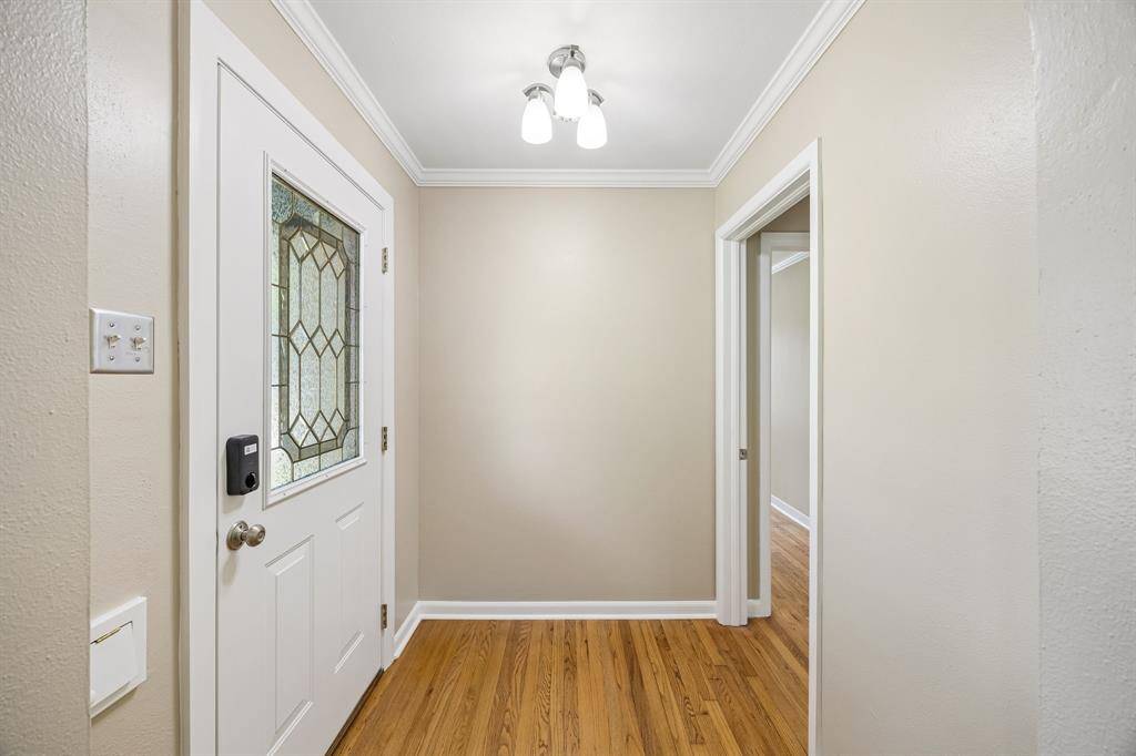 1131 Wicklow Drive, Dallas, TX 75218