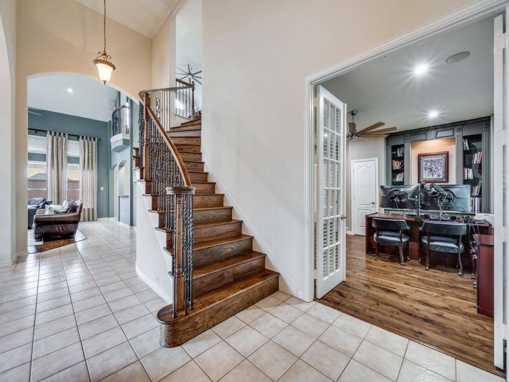 8200 Weiss Avenue, Plano, TX 75025