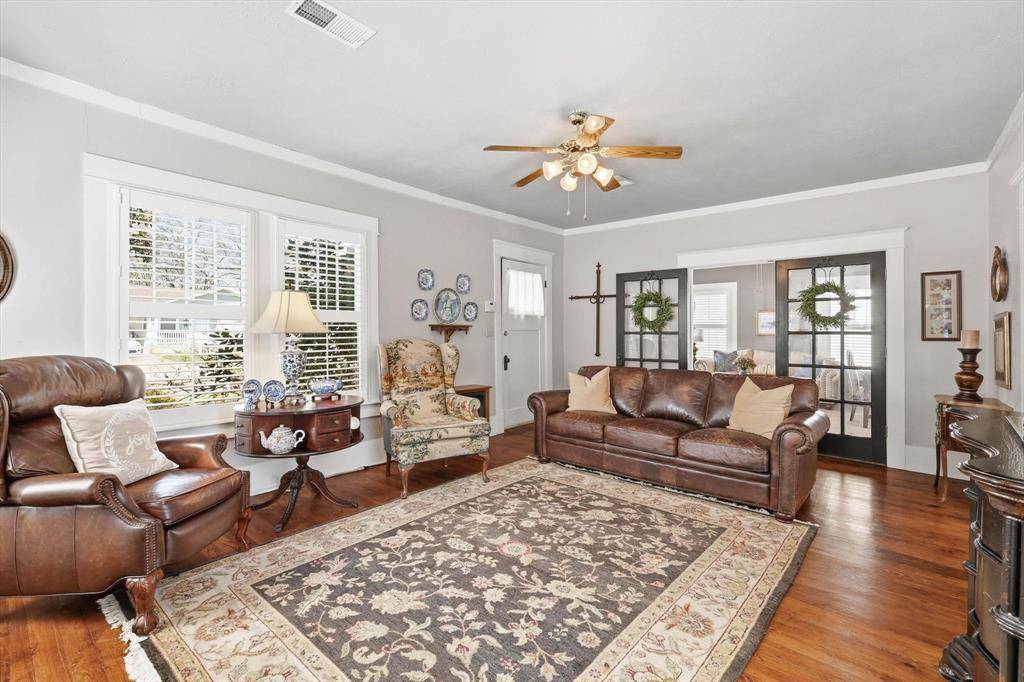 905 Tucker Street, Mckinney, TX 75069