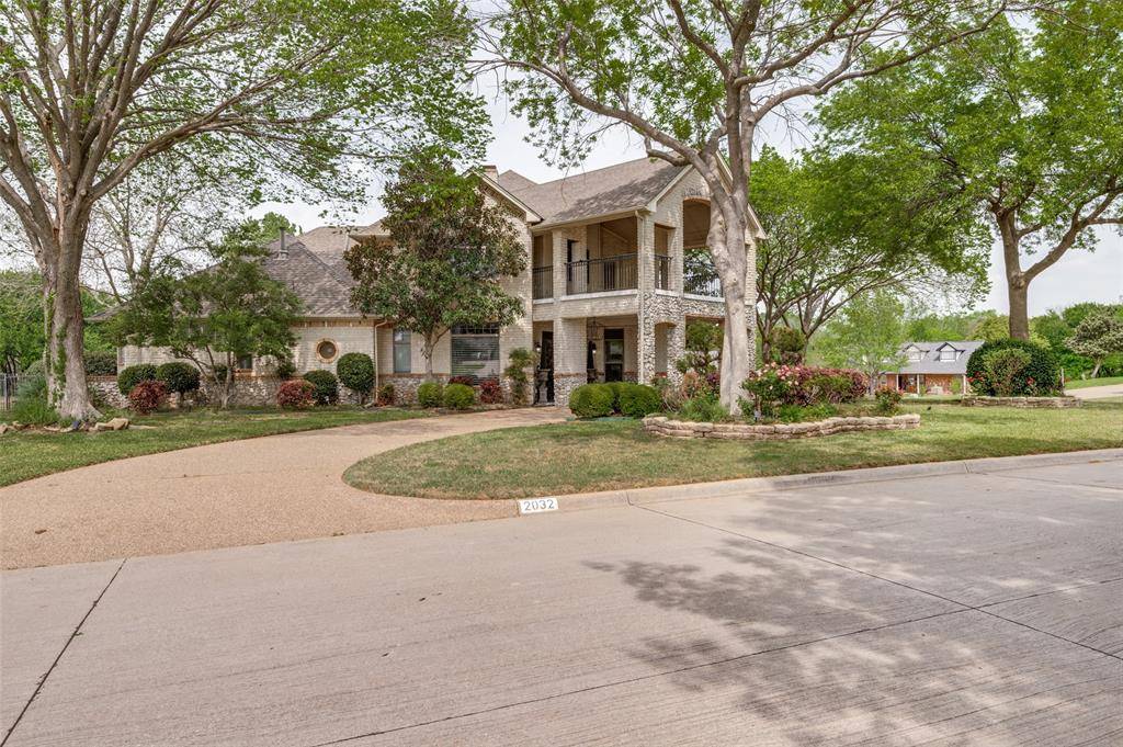 2032 Cains Lane, Mansfield, TX 76063