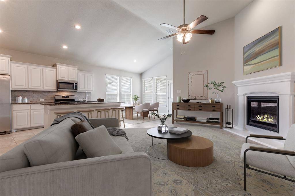 572 Pendennis Drive, Saginaw, TX 76131