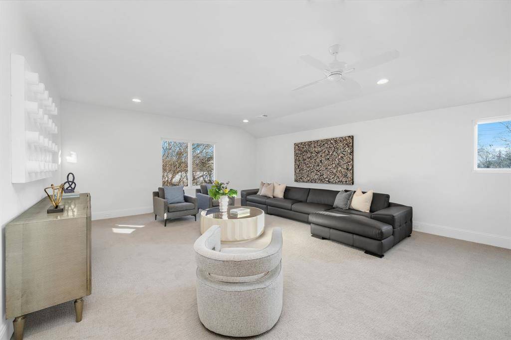 3884 Durango Drive, Dallas, TX 75220