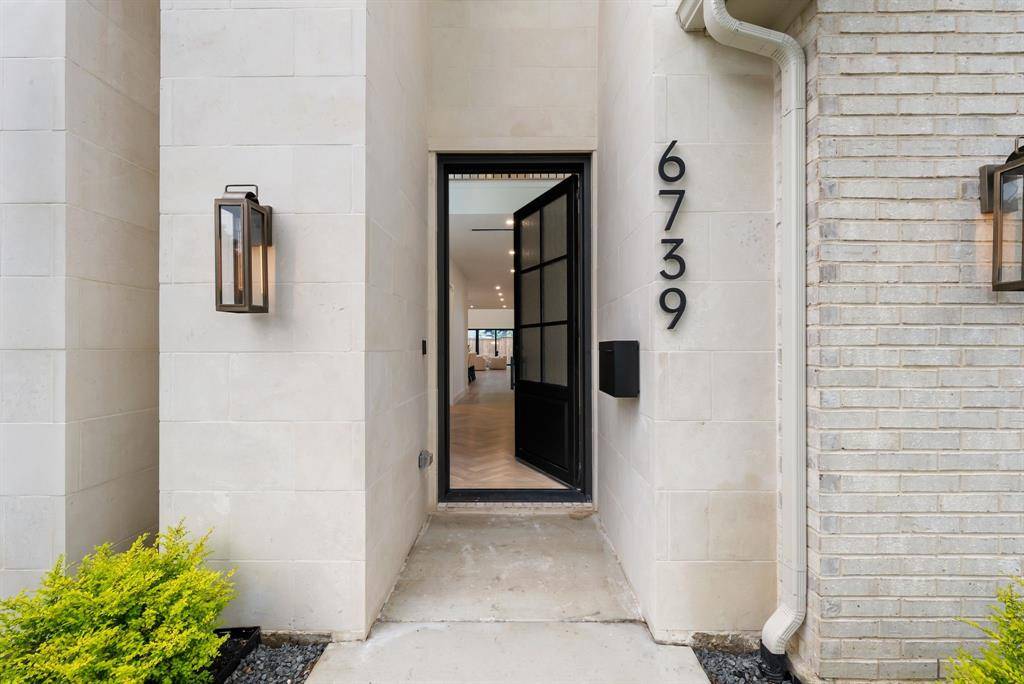 6739 Walnut Hill Lane, Dallas, TX 75230