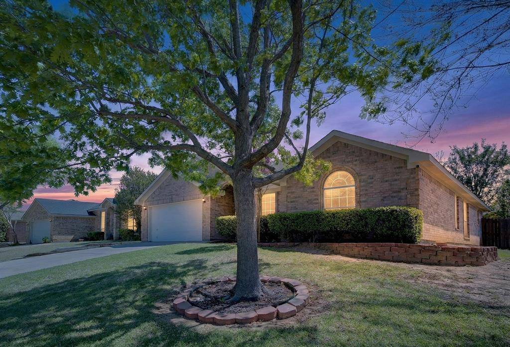 628 Dover Heights Trail, Mansfield, TX 76063