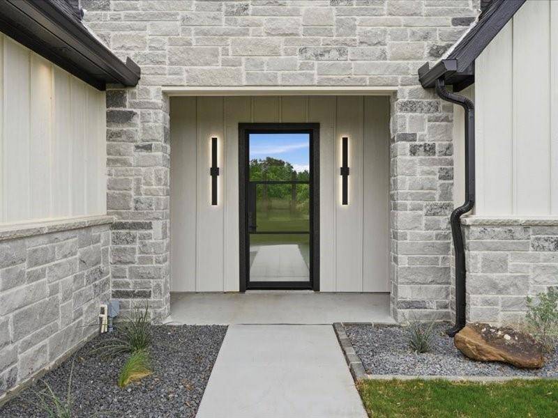 275 Latigo Way, Weatherford, TX 76088