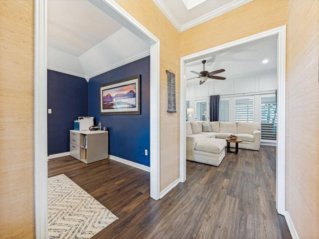 2526 Dove Creek Lane, Carrollton, TX 75006