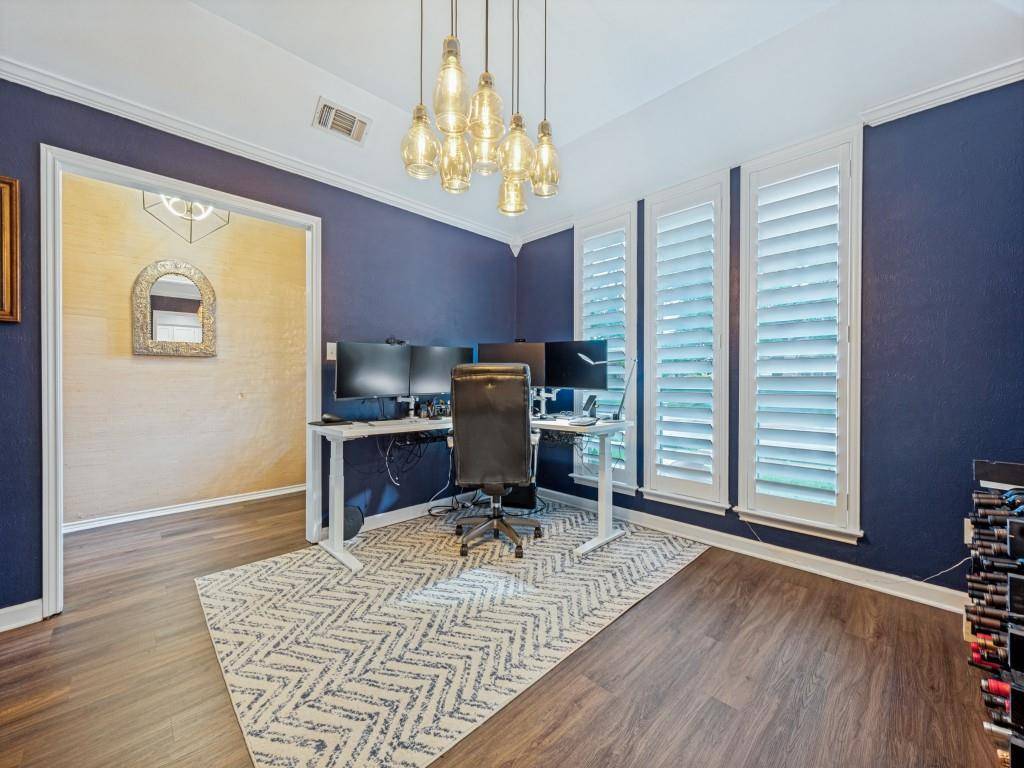 2526 Dove Creek Lane, Carrollton, TX 75006