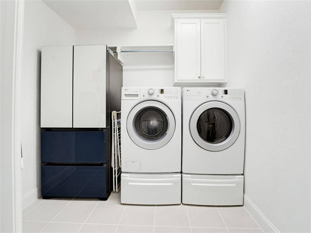 853 Lady Tessala Avenue, Lewisville, TX 75056