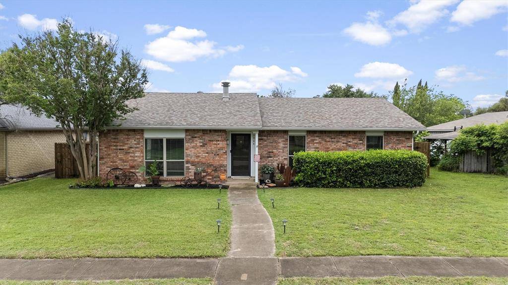 5044 Shannon Drive, The Colony, TX 75056