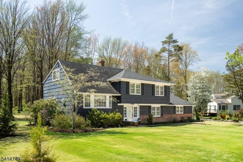 89 Lyons Pl, Bernards Twp., NJ 07920