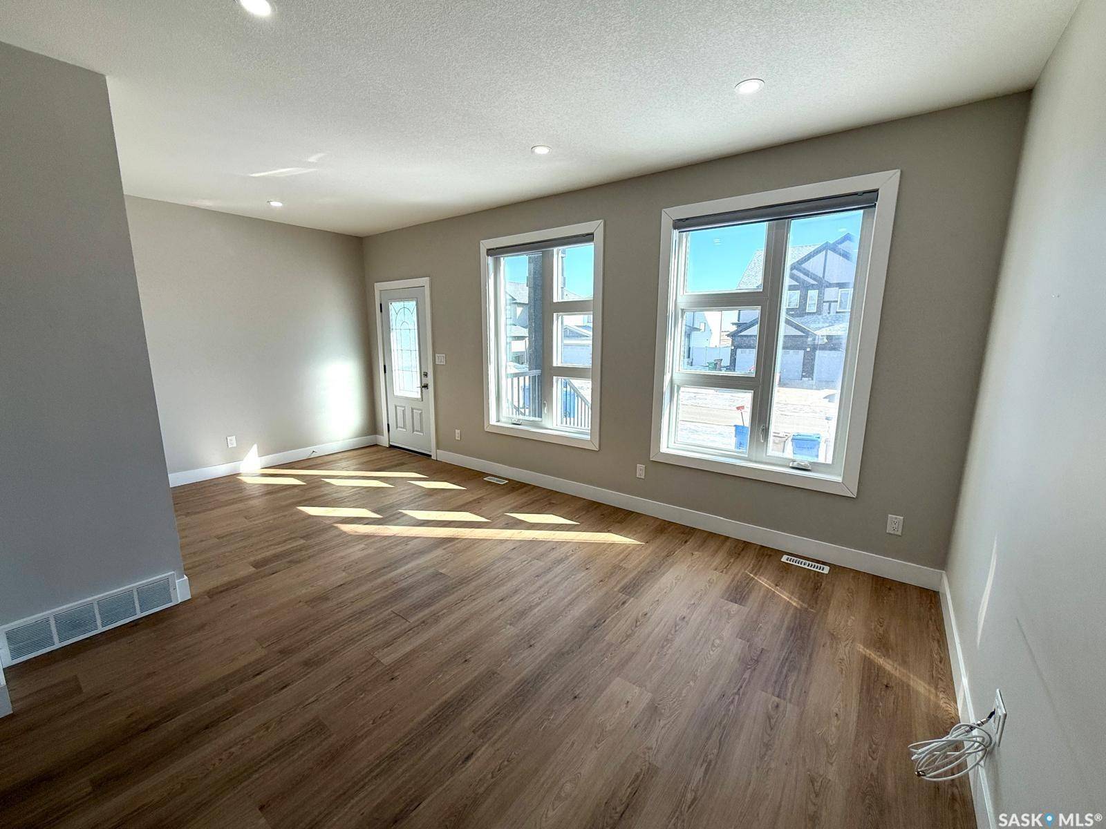 3326 Green Turtle ROAD, Regina, SK S4V 3N6