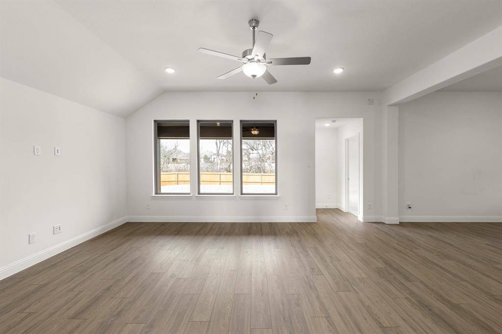 3821 Maize Avenue, Heartland, TX 75114