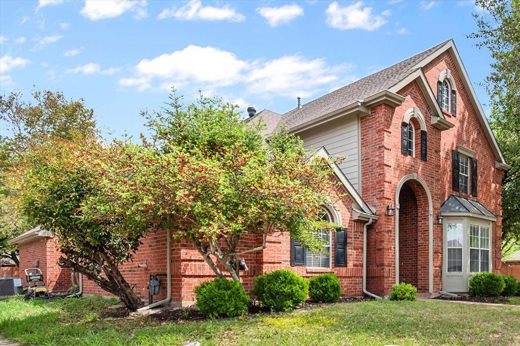301-A Andre Drive, Irving, TX 75063