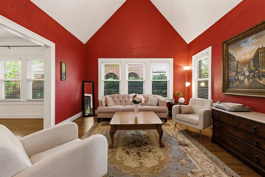 907 Monte Vista Drive, Dallas, TX 75223