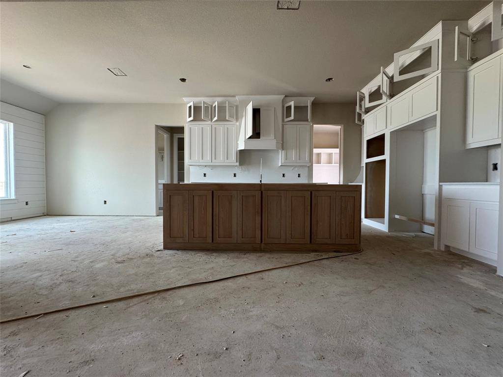 140 Chapowits, Godley, TX 76044