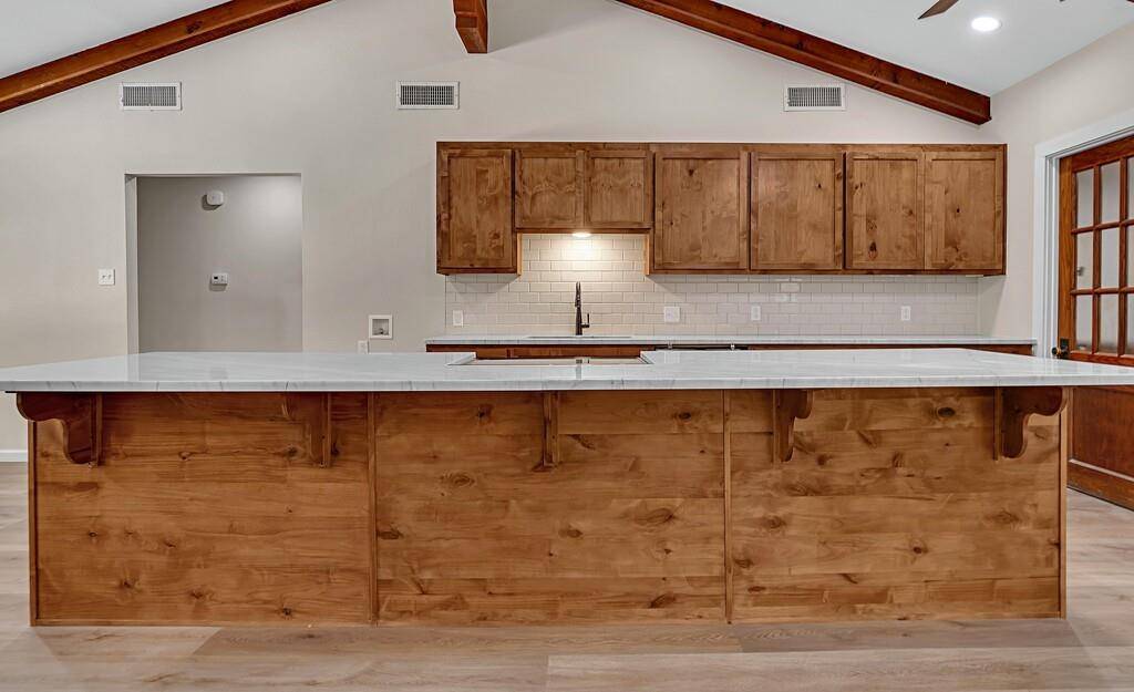 257 HCR 2201, Aquilla, TX 76622