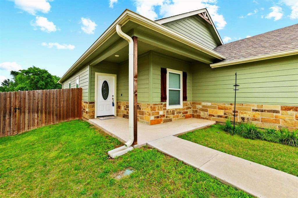 1512 Kennedy Street, Bonham, TX 75418