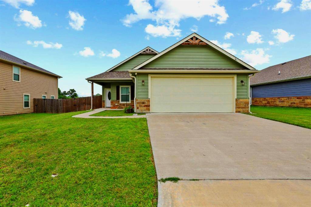 1512 Kennedy Street, Bonham, TX 75418