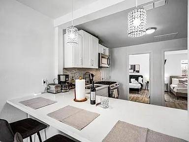 2254 AREBA Street #A, Dallas, TX 75203