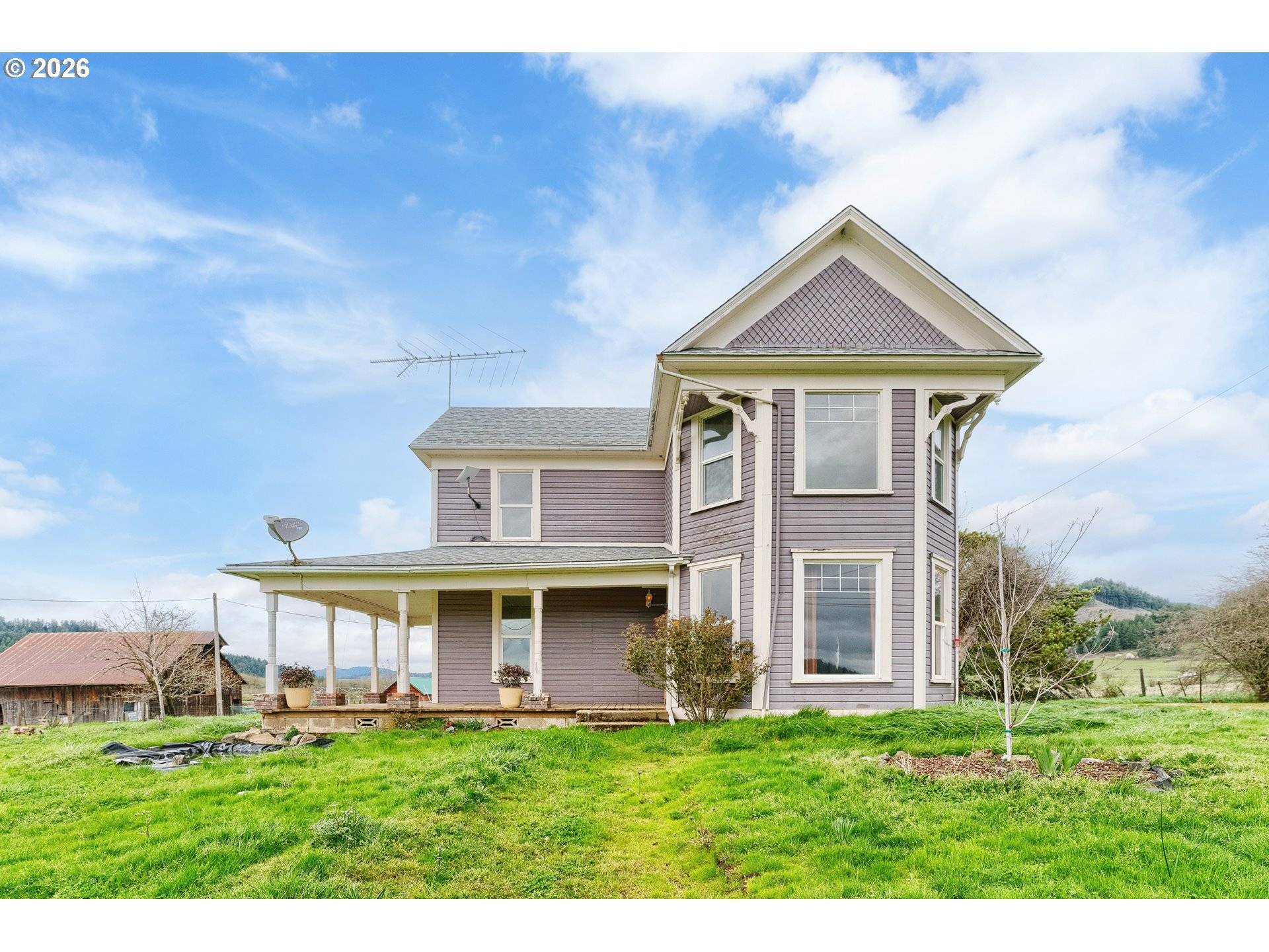 420 Halo Trail RD, Yoncalla, OR 97499