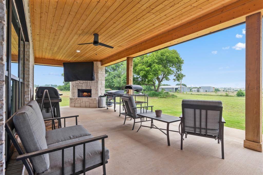 124 High Point Drive, Hillsboro, TX 76645