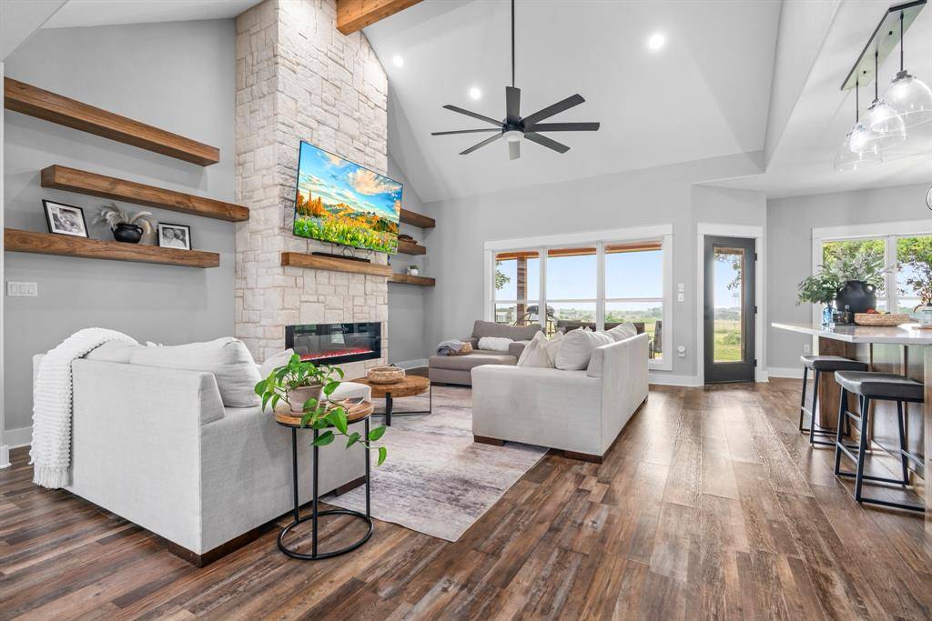 124 High Point Drive, Hillsboro, TX 76645