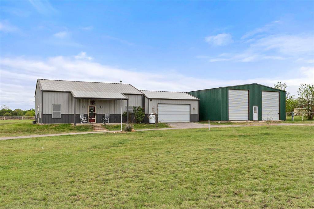 6711 W Sundance Circle, Joshua, TX 76058