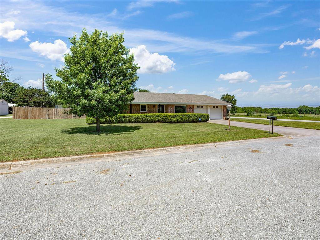 1312 Rock Street, Bowie, TX 76230