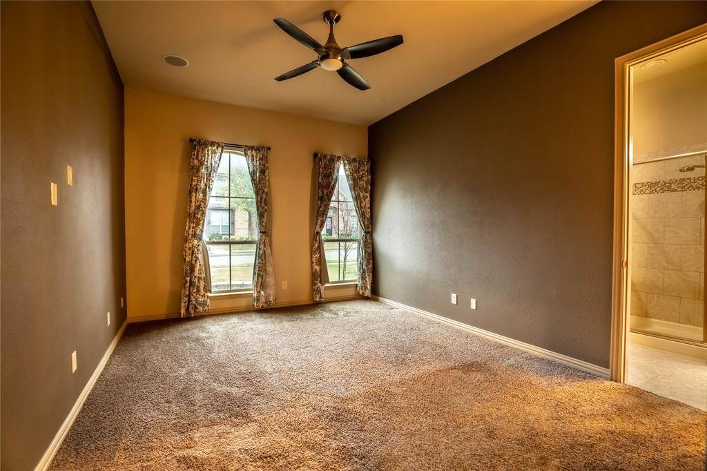 185 Carrington Lane, Lewisville, TX 75067